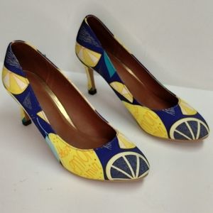 Women's lemon heels size 8 MUST HAVE these are so fun and unique